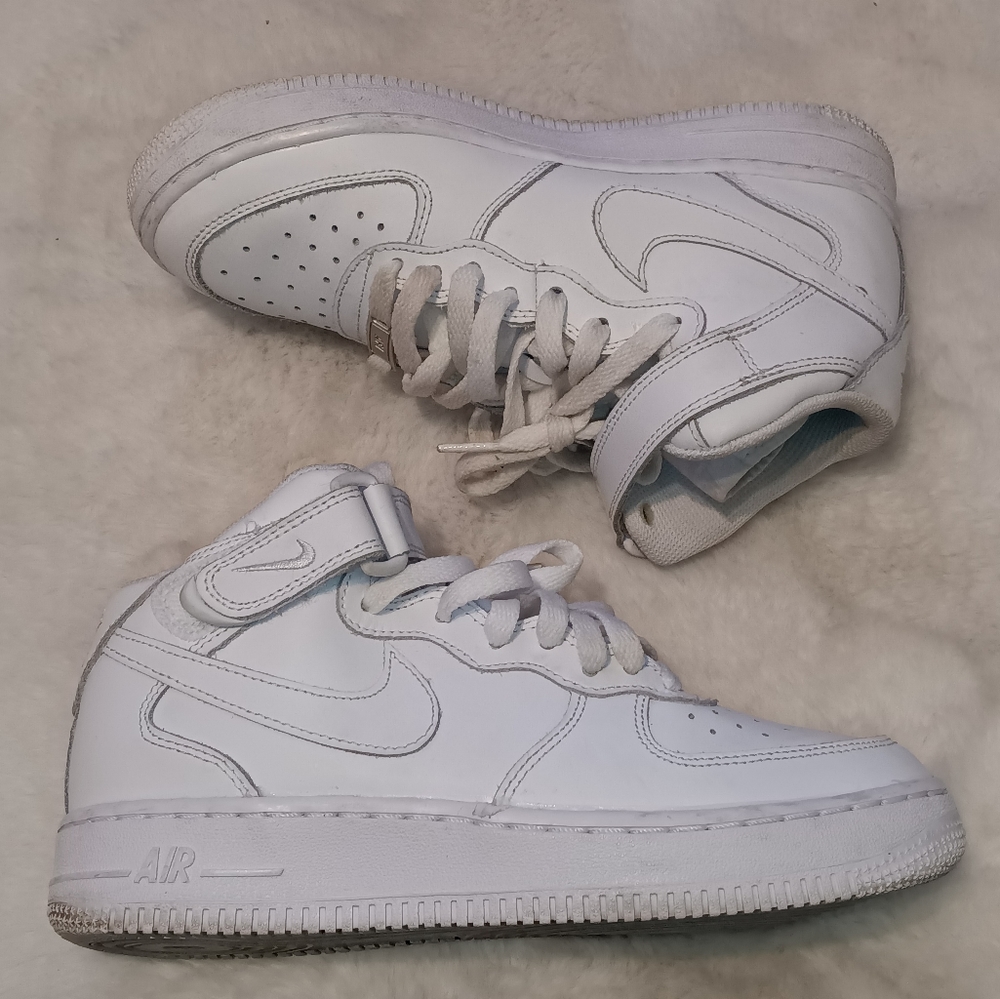 Nike Air Force 1 - Picture 3 of 8